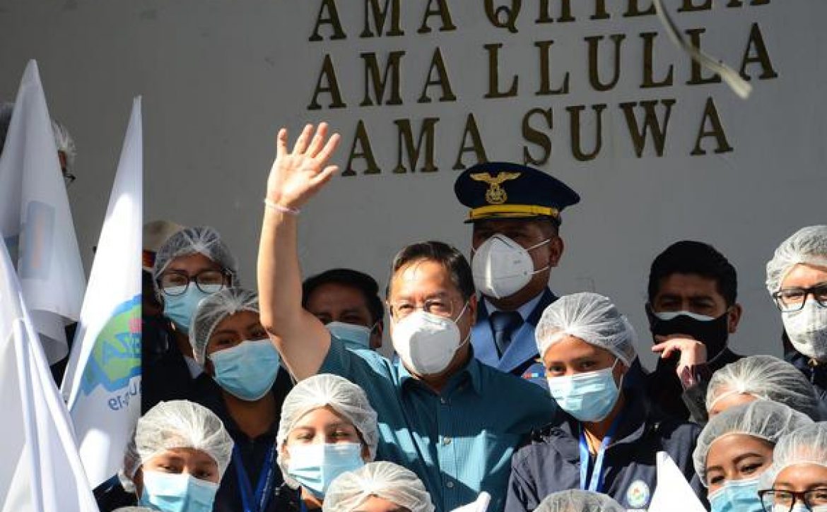 web-Presidente Luis Arce recibe la segunda dosis de la vacuna contra el COVID-19